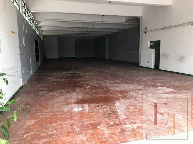 #92 - Salão Comercial para Venda em Santo André - SP